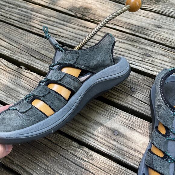 The Muck Boot Company Fisherman Sandel Womens 8 Gray Suede Wanderer Pegasus - Picture 4 of 8